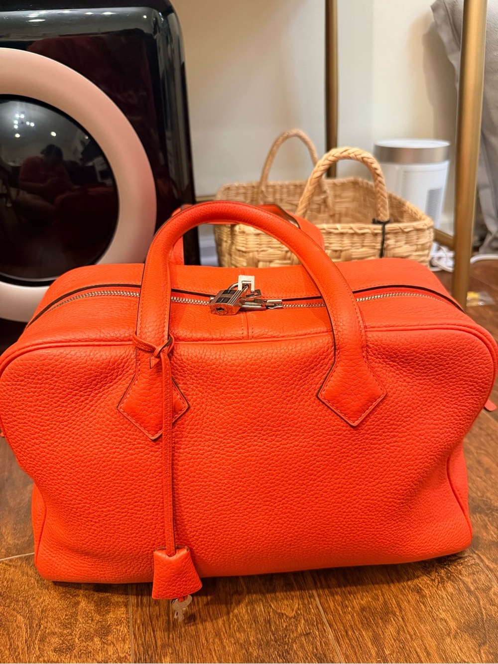 2014 Hermes Victoria II 35 in Taurillon Clemence Leather with Palladium Hardware